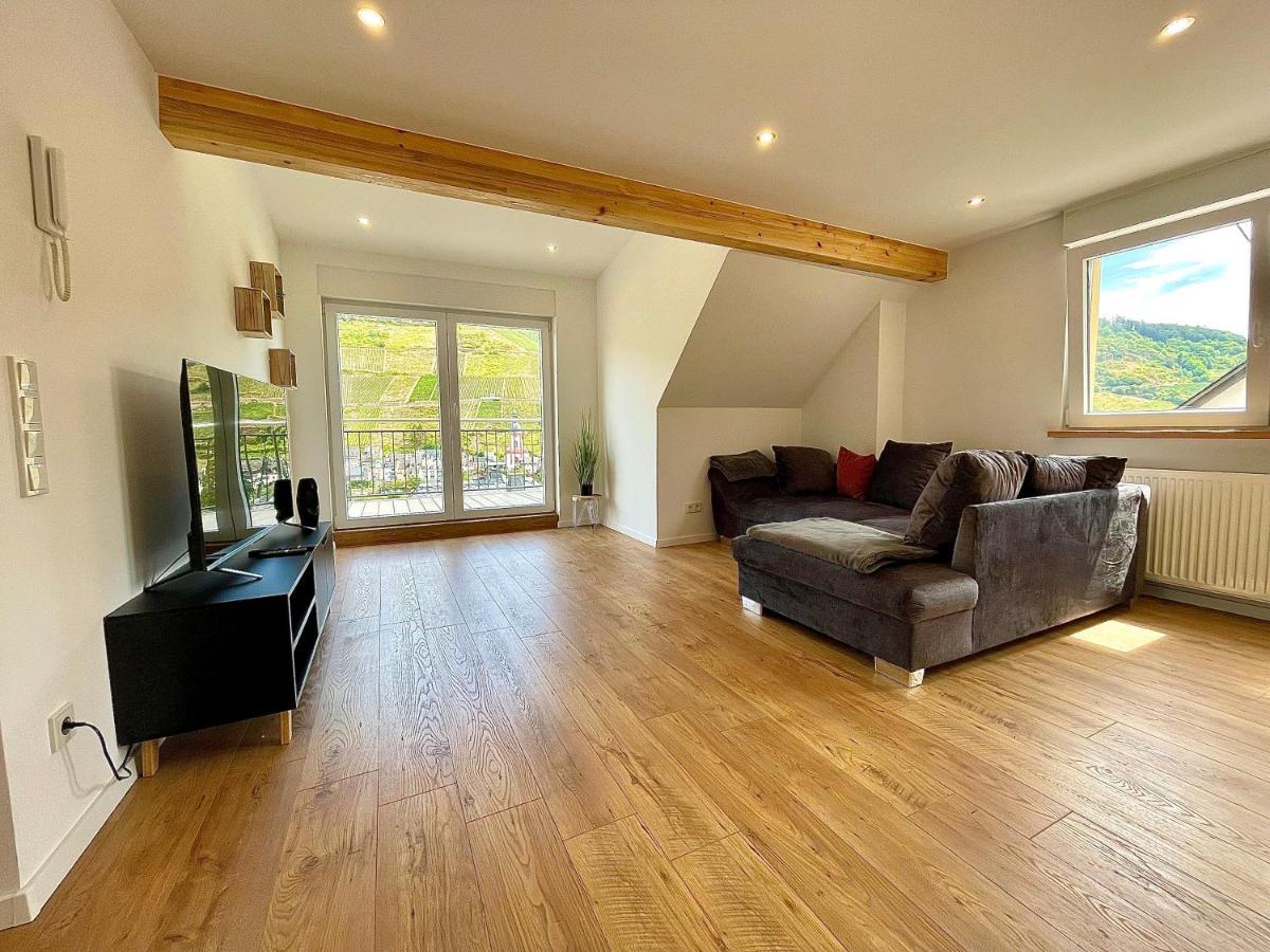 Sky Apartment, Blick Zur Mosel, Grosser Balkon, Kaffeemaschine, Smart Tv Целль-ан-дер-Мозель Экстерьер фото